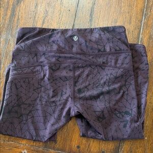 Lululemon Purple Geometric capri Leggings